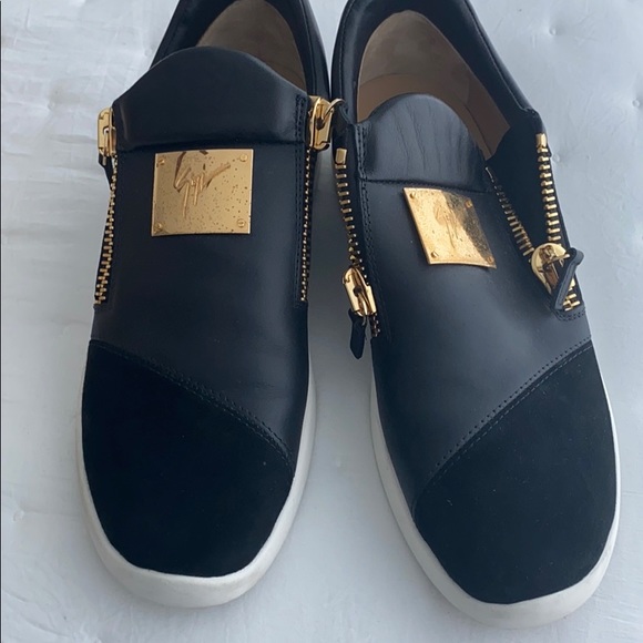 Giuseppe Zanotti - Picture 3 of 8